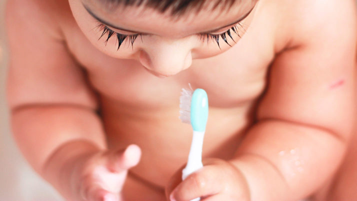 Kids Dental Care: Choosing the Right Toothbrush for Your Child